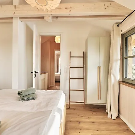 別荘 Der Wohnstadl